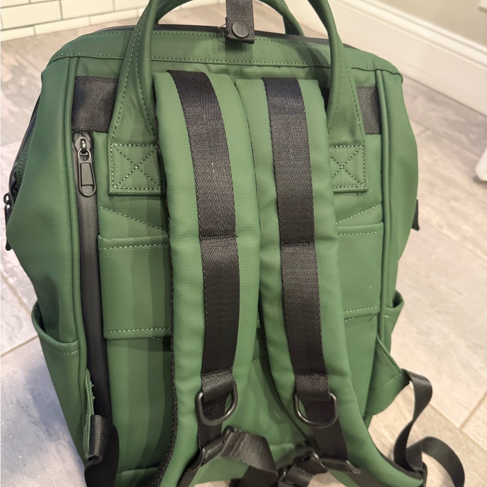 Green Standard Portland Gear Backpack - Picture 2 of 4